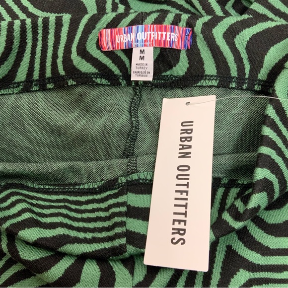 NWT Urban Outfitters Bryn Pull On Flare Pant - Picture 12 of 14